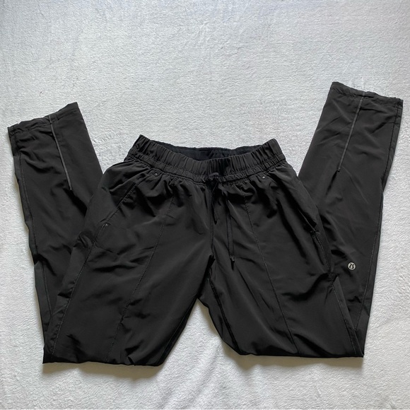 LULULEMON ATHLETICA - Black Joggers - Picture 1 of 7